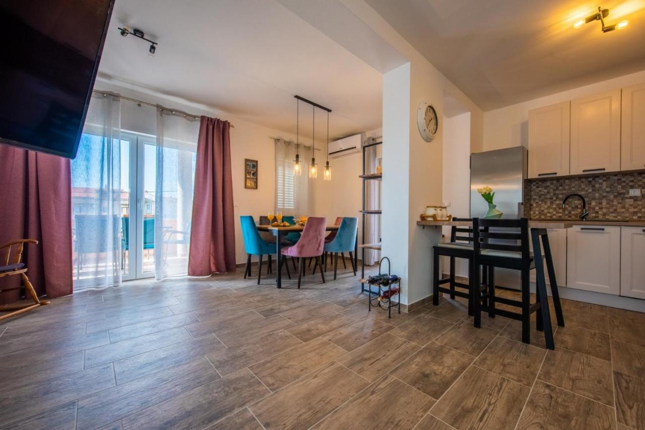 Apartman Paula Kastela Ngoại thất bức ảnh